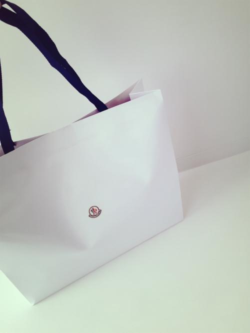 MONCLER.